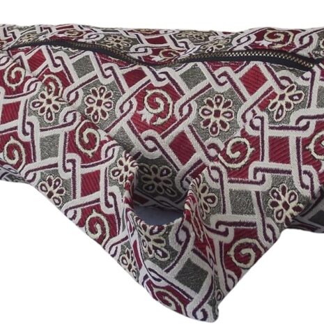 Torba na matę do jogi z zamkiem błyskawicznym na całej długości.jpg Torba na matę do jogi z zamkiem błyskawicznym na całej długości