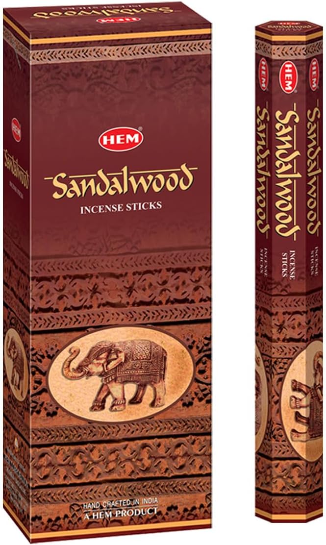 Kadźidło z drzewa sandałowego, 120 patyczków w opakowaniu sześciopaki. Marka HEM, ręcznie zwijane w Indiach. od Hem Incense