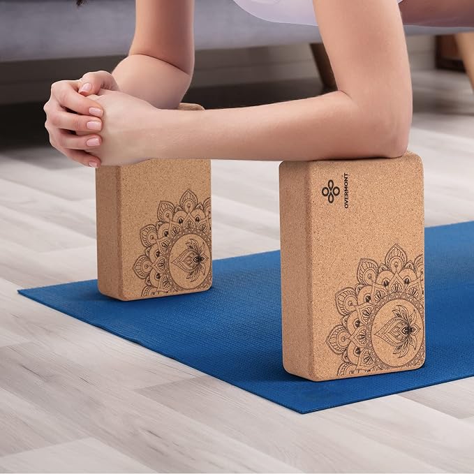 Overmont Kloki do jogi z korkiem, zestaw 2 szt. - blok do jogi z paskiem do jogi – blok korkowy do fitnessu, pilatesu, stretchingu i medytacji - obrazek 5